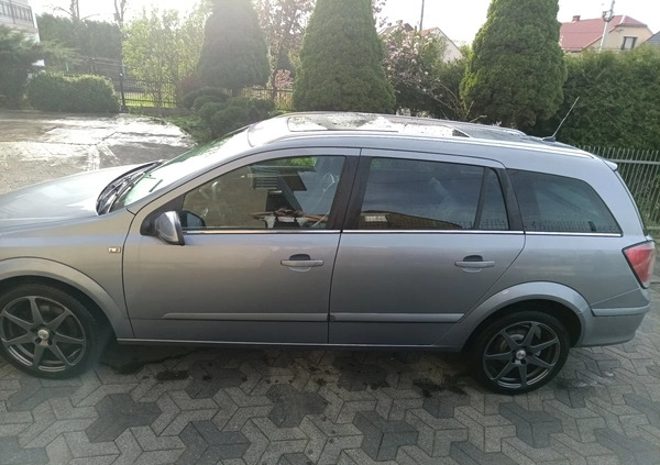 Opel Astra cena 10300 przebieg: 359300, rok produkcji 2007 z Olkusz małe 326